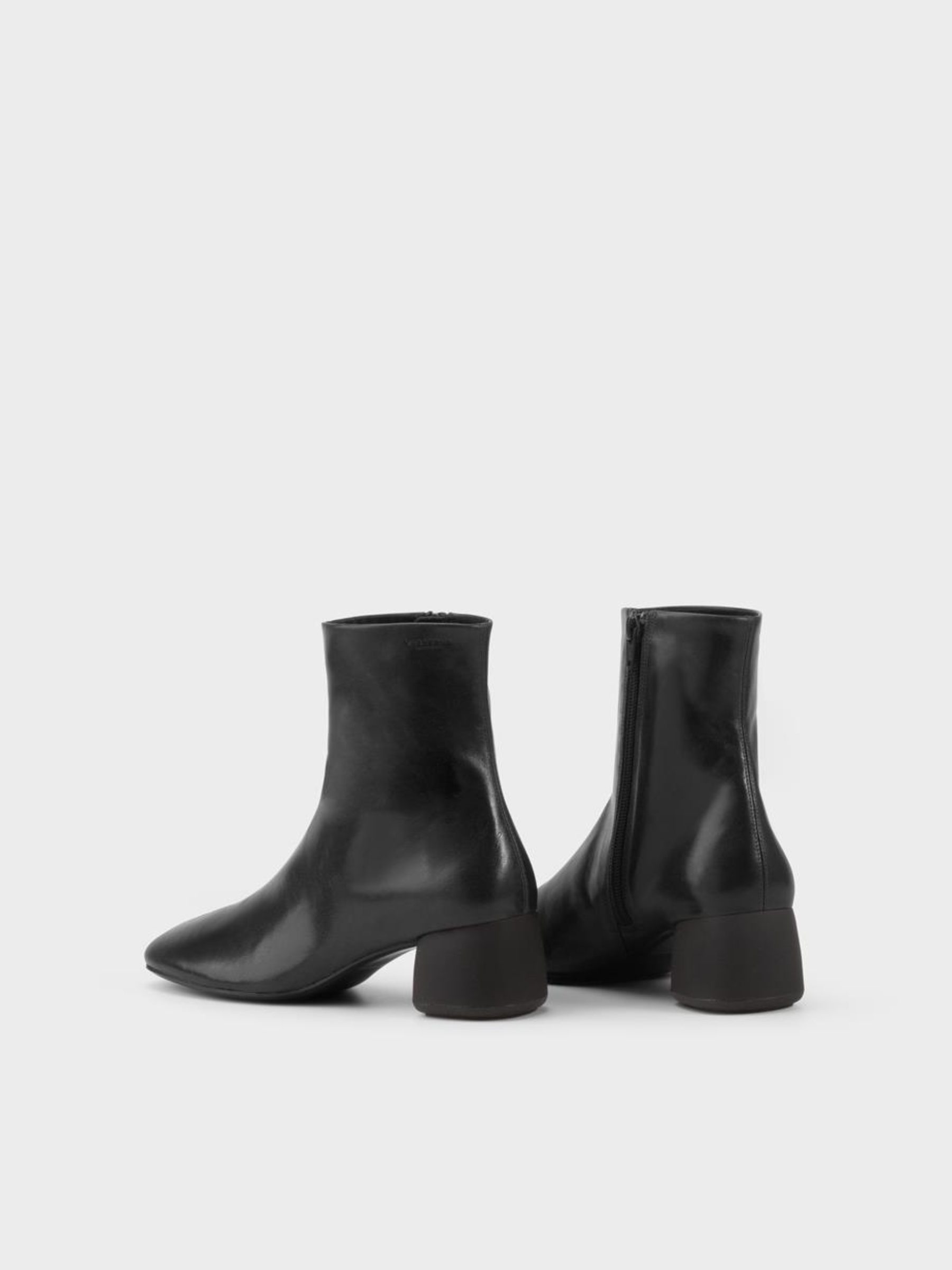 VAGABOND SHOEMAKERS - Livia Ankle Boot - 