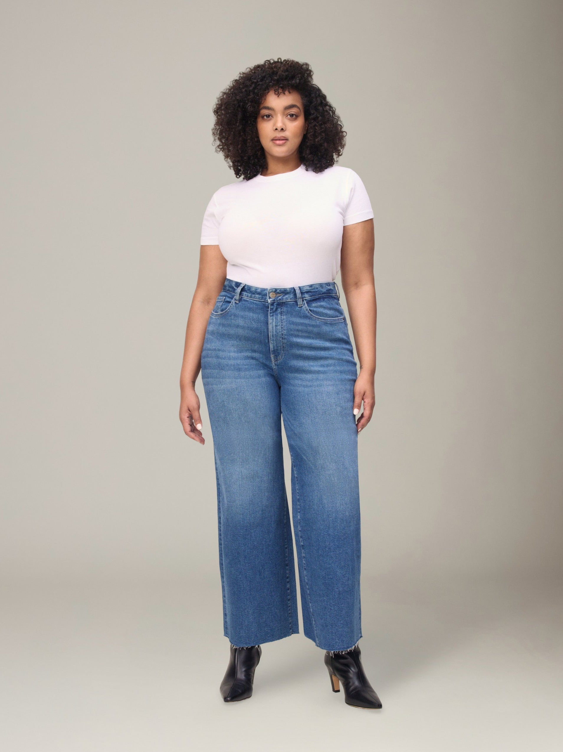 WARP & WEFT - ICN Crop Wide Leg Jeans - Extended Sizing - 