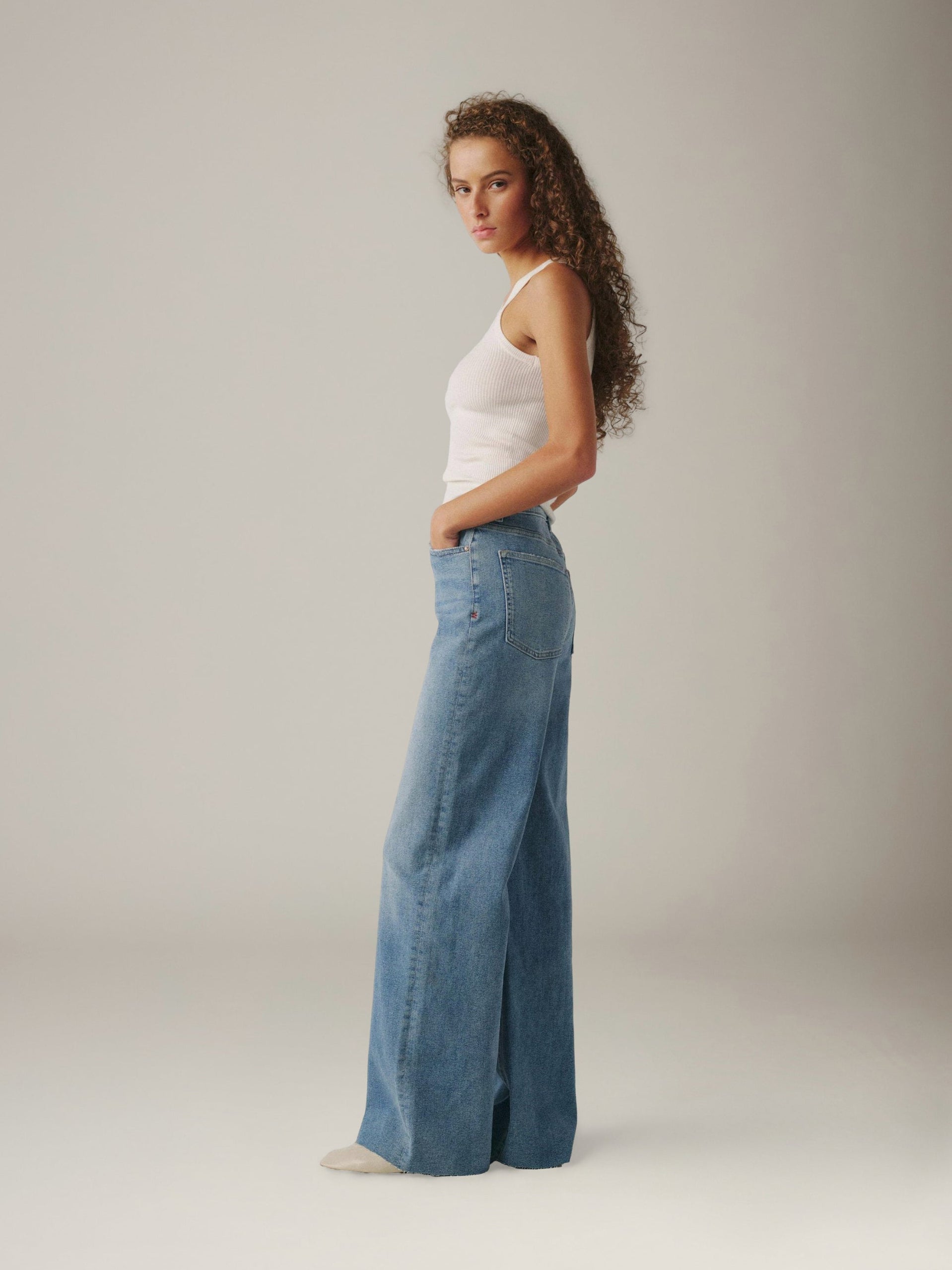 WARP & WEFT - NCE Wide Leg Jeans - 